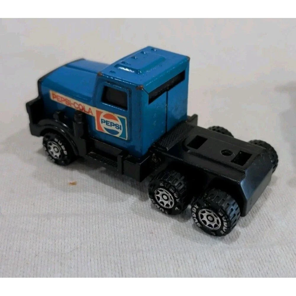 Vintage 1985 Buddy L Pepsi-Cola Delivery Truck w/ Miniature Soda Cases 8 Inch